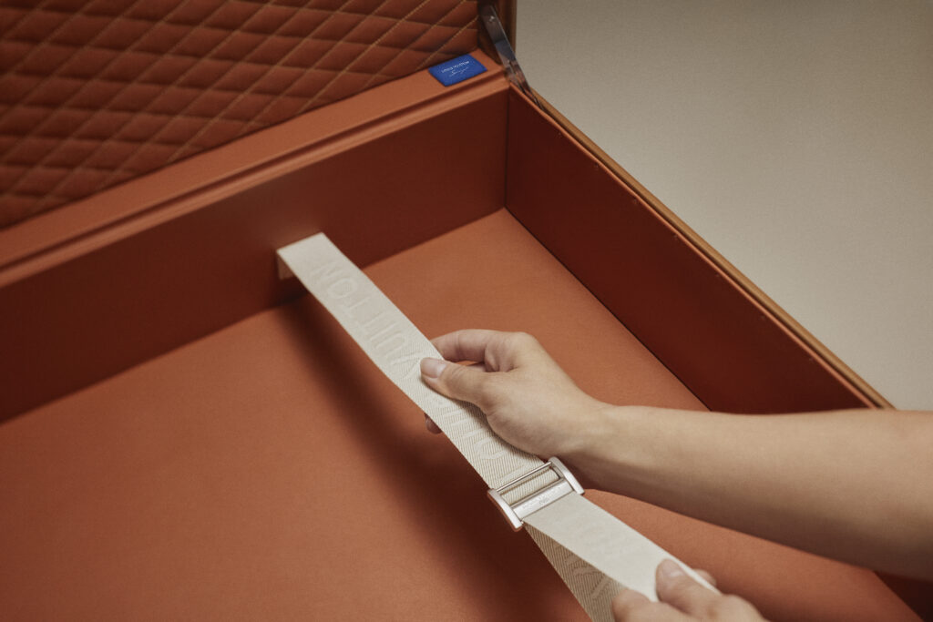 Louis Vuitton X Singer : quand l'automobile devient un terrain de savoir-faire 83 SF Bisten 80 Trunk Porsche 911 Reimagined by Singer Classic 04
