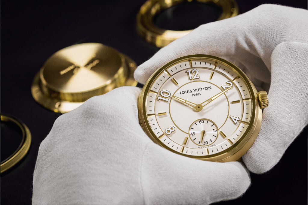 Louis Vuitton X Singer : quand l'automobile devient un terrain de savoir-faire 98 SF Dashboard Clock Porsche 911 Reimagined by Singer Classic 12