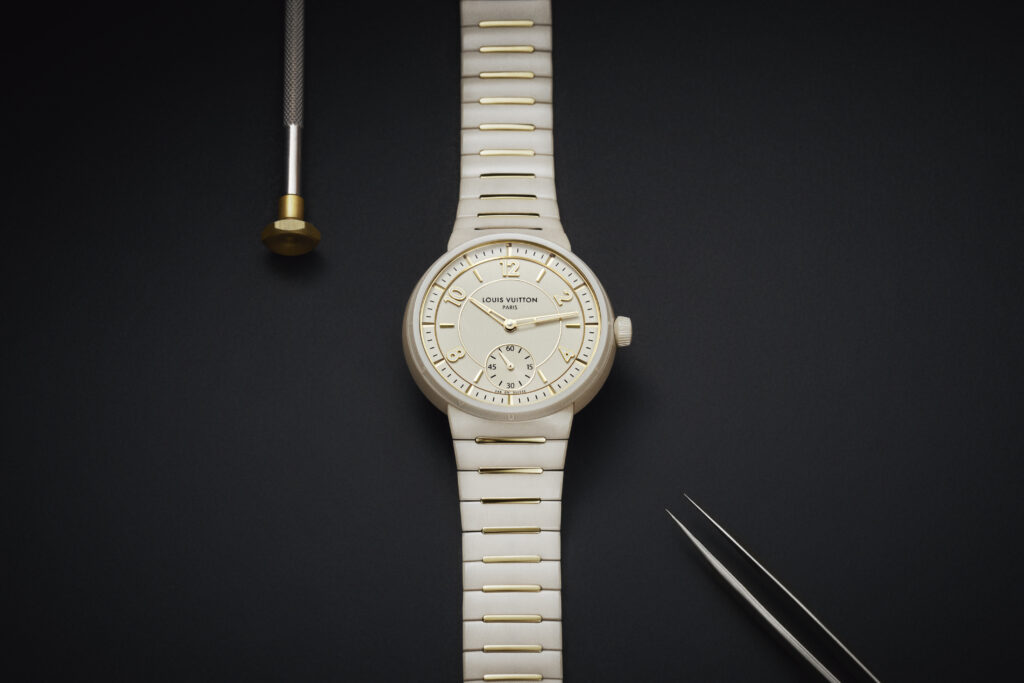 Louis Vuitton X Singer : quand l'automobile devient un terrain de savoir-faire 166 SF Tambour Ceramic Porsche 911 Reimagined by Singer Classic Turbo 05