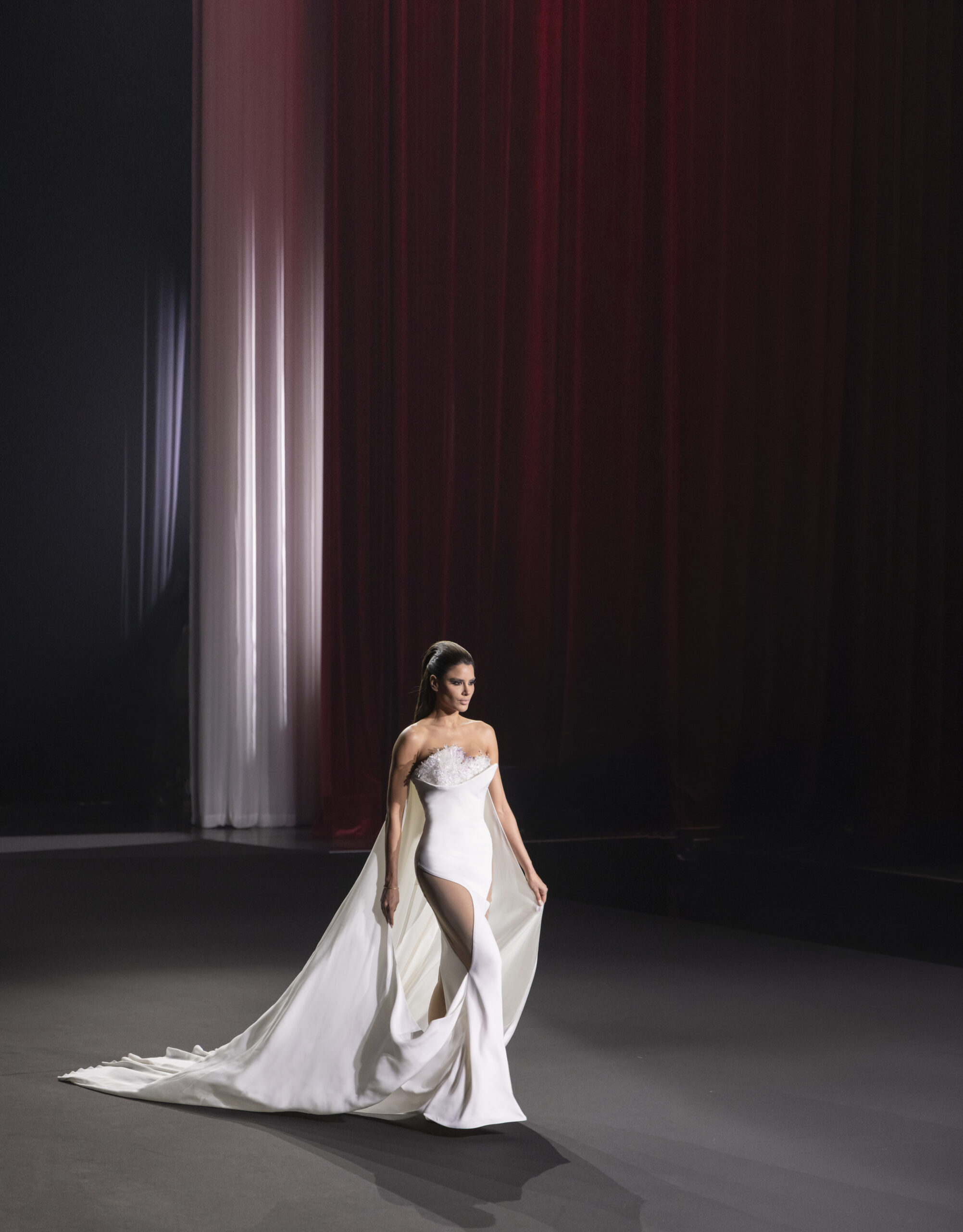 Stéphane Rolland et le fantôme de Dalida : quand la Haute Couture ressuscite une icône 53 SR HC FW2627 LOOK 030 scaled