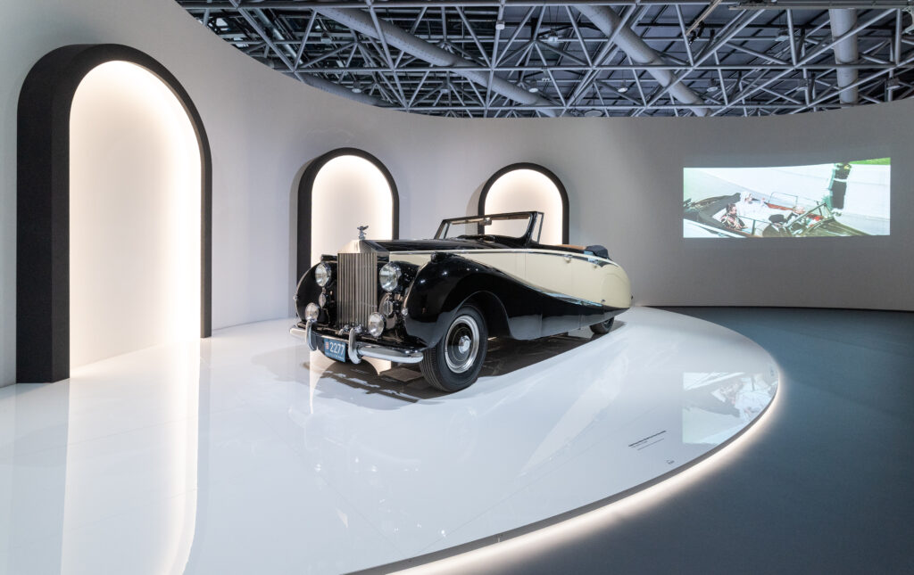 Monaco et l'automobile : cent trente ans d'une histoire d'amour au Grimaldi Forum 48 Salle 1 Le mariage princier CGrimaldi Forum Monaco Eric Zaragoza