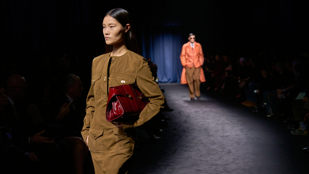 Le retour discret du plein tarif chez Ferragamo 27 Salvatore Ferragamo FW26 SHOW 5 ATMOSPHERE FINALE 01 1920X1080 16X9