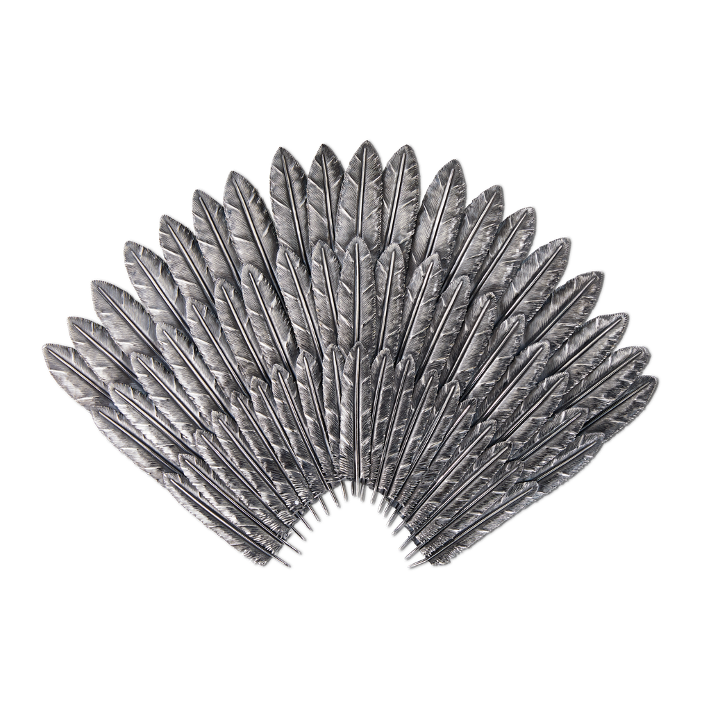 Quand l’imperfection devient matière première 25 Silver Feather Furry