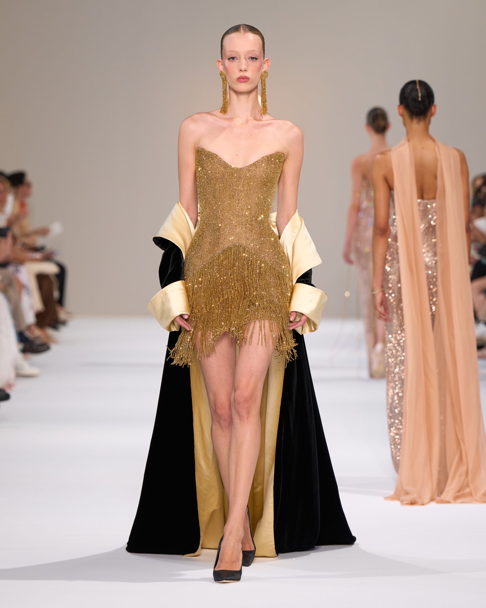 Tamara Ralph, L'Aube Couture: Back in Paris for an Ethereal Sense of Femininity 35 Tamara Ralph HC F26 010 scaled