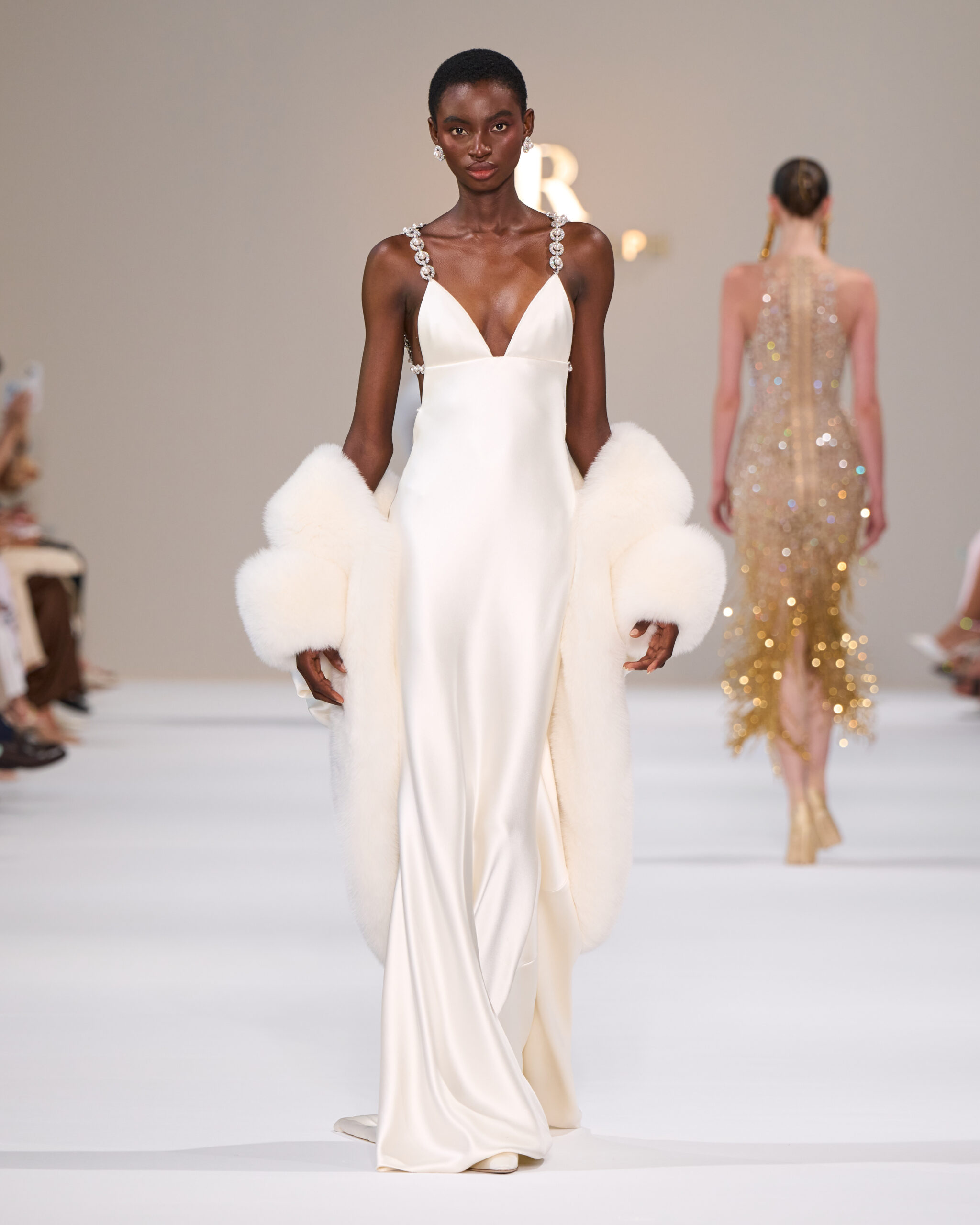Tamara Ralph, L'Aube Couture: Back in Paris for an Ethereal Sense of Femininity 38 Tamara Ralph HC F26 013 scaled