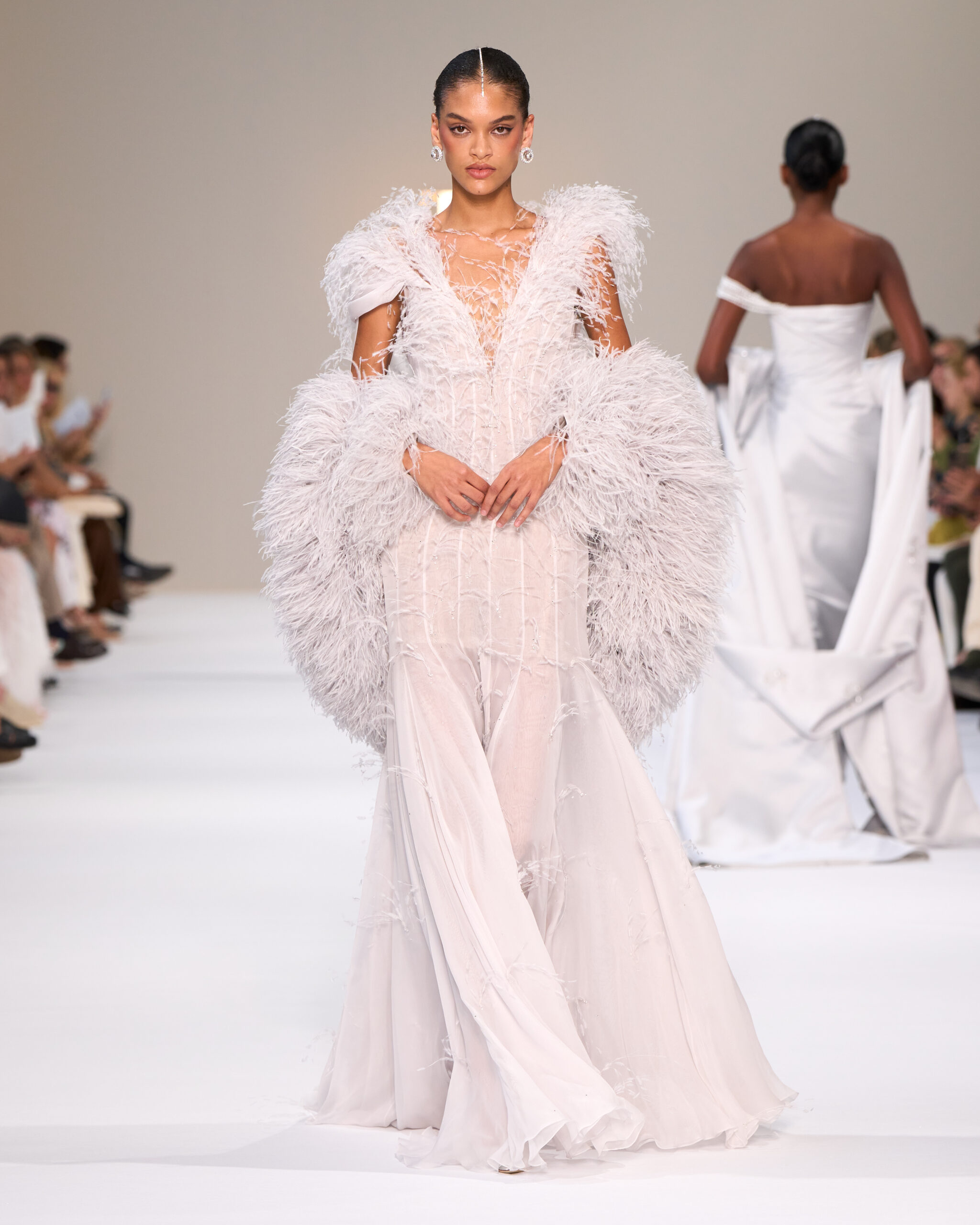Tamara Ralph, L'Aube Couture: Back in Paris for an Ethereal Sense of Femininity 43 Tamara Ralph HC F26 018 scaled