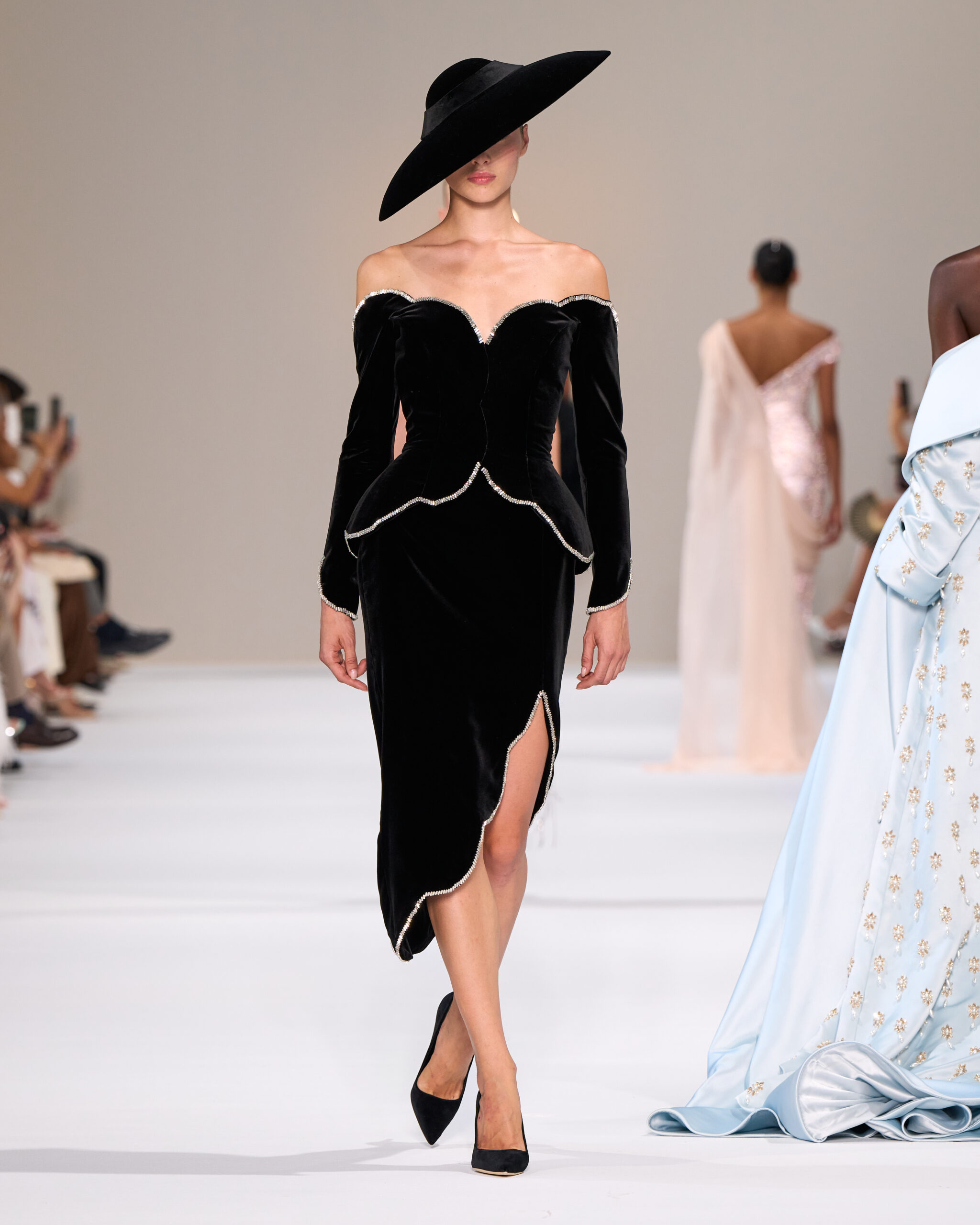 Tamara Ralph, L'Aube Couture: Back in Paris for an Ethereal Sense of Femininity 57 Tamara Ralph HC F26 032 scaled