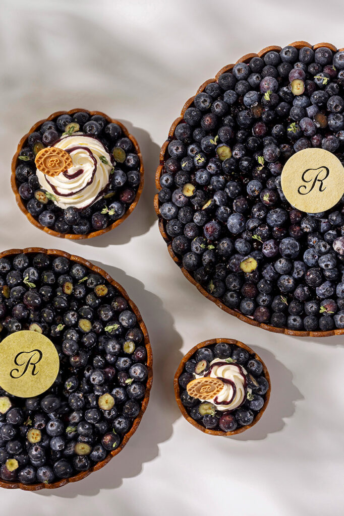 À Ritz Paris Le Comptoir, le clafoutis remplace la crème d'amande 36 Tarte aux Myrtilles Ritz Paris Le Comptoir ©vincentnageotte 2