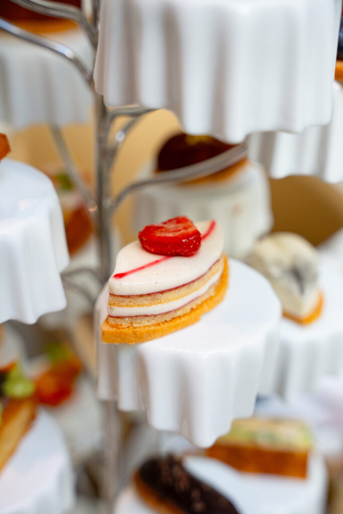 Fauchon L'Hôtel Paris : cent quarante ans d'audace gourmande, un rituel retrouvé 166 Tea time 4