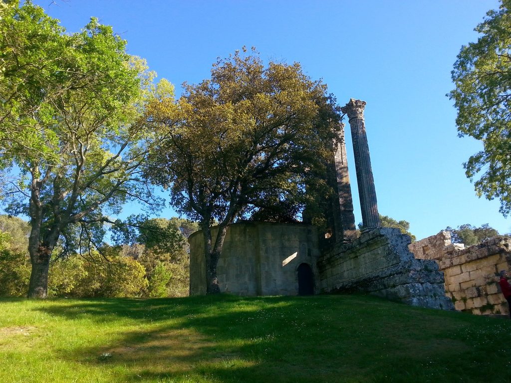 Le temple qui replace Château Bas dans le temps long 26 Temple et Chapelle
