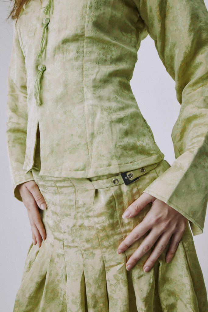 Tigra Tigra tisse une nuit de mousson tropicale pour sa collection 19 27 TigraTigra SS27 LookBook 0050