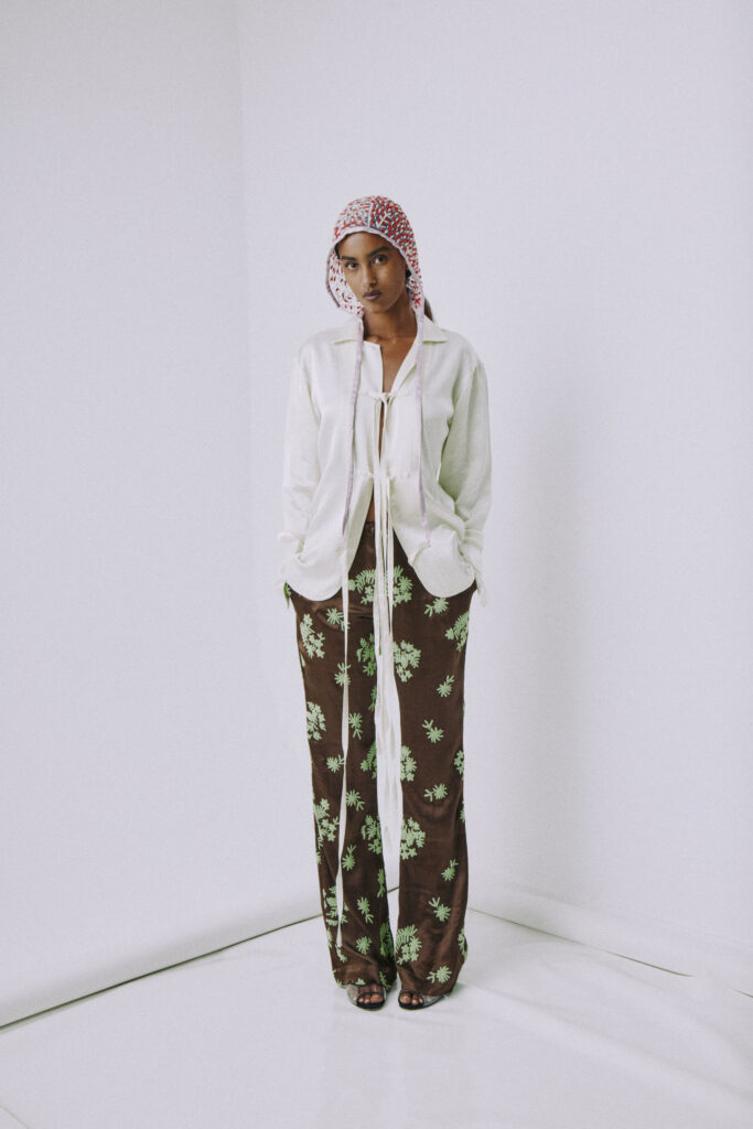 Tigra Tigra tisse une nuit de mousson tropicale pour sa collection 19 69 TigraTigra SS27 LookBook 1398