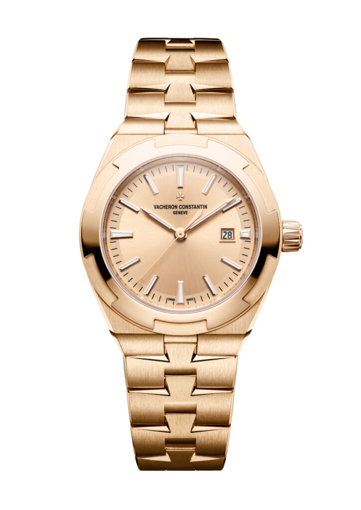 Vacheron Constantin : l'Overseas se met à la couleur de l'été 33 VAC Overseas SelfWinding SDT 4600V 200R H128 1