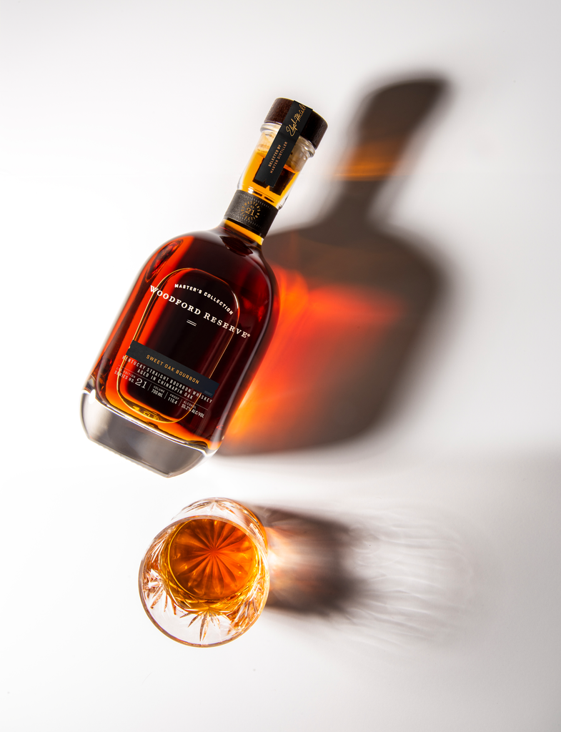 Woodford Reserve : le chêne américain devient le sujet, pas le décor 26 WRMC Sweet Oak Bourbon 2026 70cl Lifestyle 2 3000x3000 1