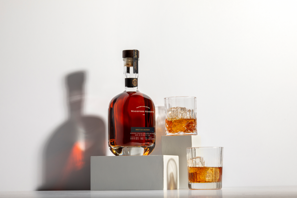 Woodford Reserve : le chêne américain devient le sujet, pas le décor 27 WRMC Sweet Oak Bourbon 2026 70cl Lifestyle 4 3000x3000 1