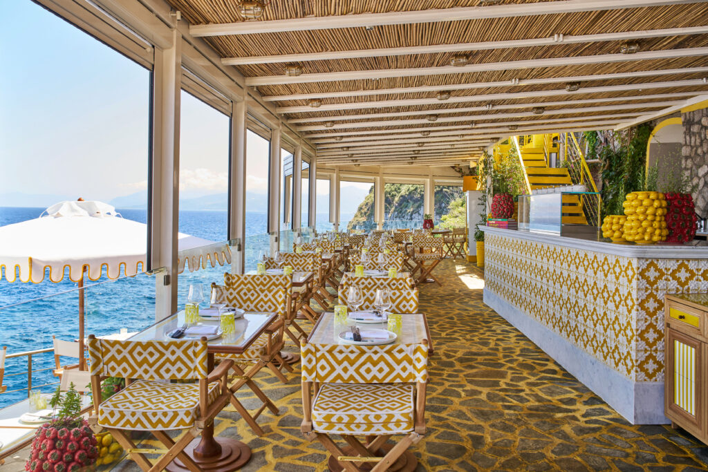 In Anacapri, a luxury hotel that collects more than it hosts 39 a Ma Re Capri ristorante