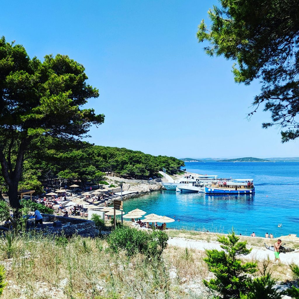 Silba, Zlarin, Prvić : les dernières îles sans voiture de l'Adriatique 26 alana harris QriuB02pEs unsplash