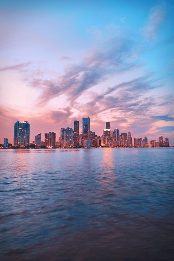 Miami, capitale malgré elle du tourisme Y2K 34 muzammil soorma KTdzeb28jyo unsplash 1