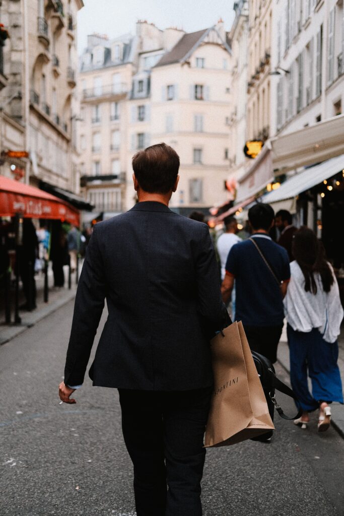 Paris, ville à deux vitesses : ce que les vitrines racontent de la capitale 25 pexels matreding 17837365