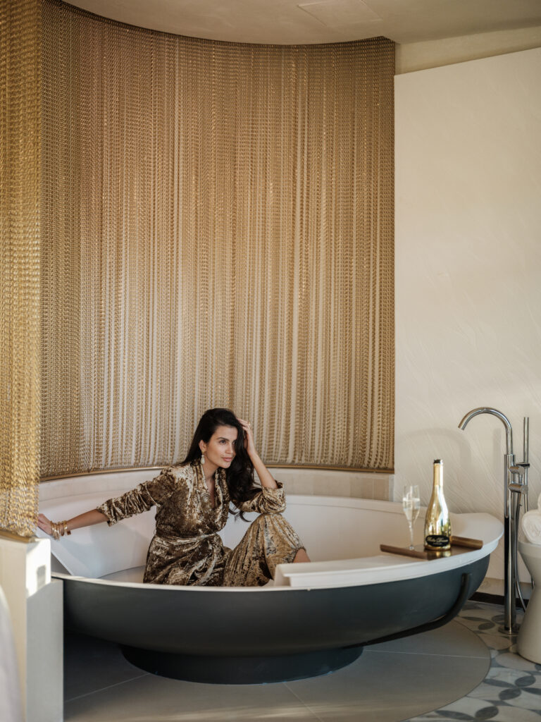 St. Regis Red Sea Resort : quand l'accès conditionne le luxe 70 sr red sea irisandlight 2026 70