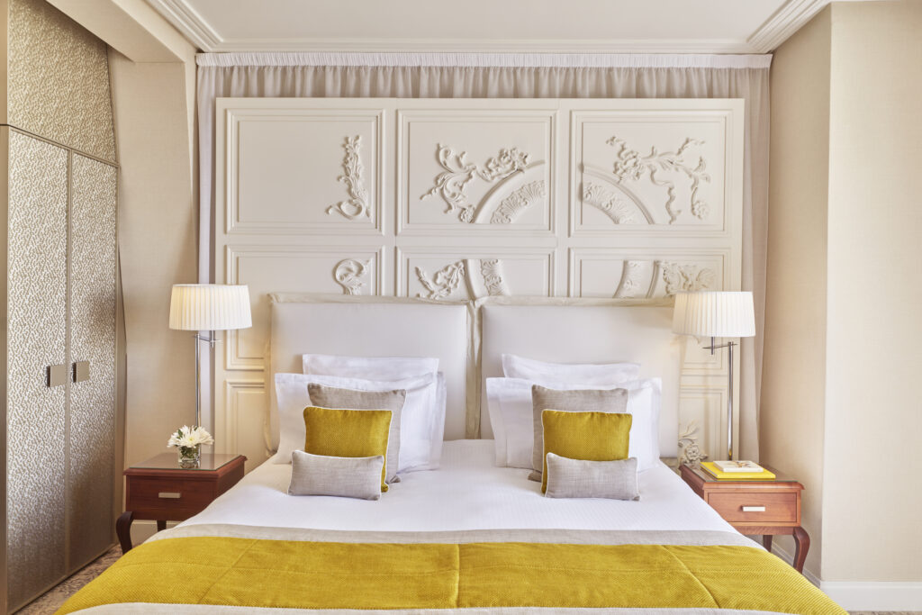À La Baule, l'Hermitage fête un siècle en misant sur la longévité plutôt que la nostalgie 156 suite prestige mer le royal la baule 511 0402 r