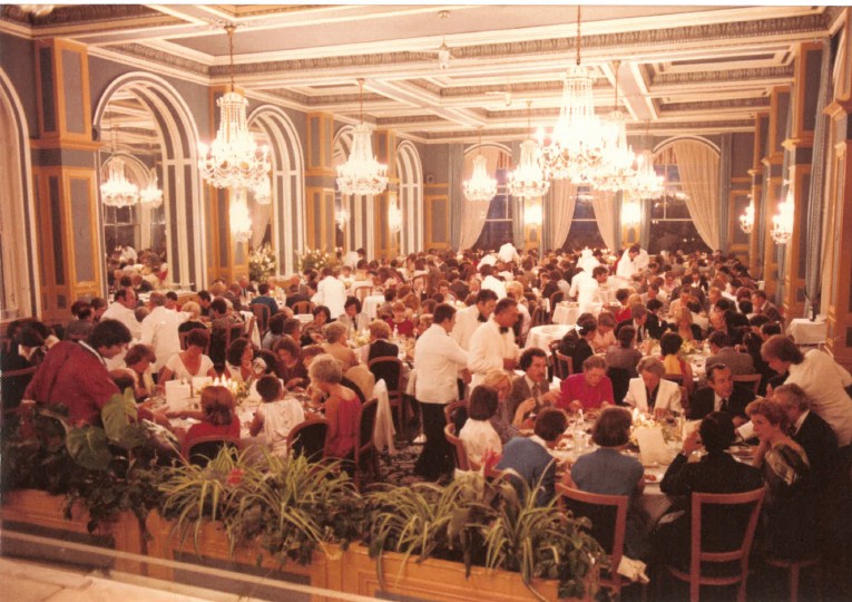 À La Baule, l'Hermitage fête un siècle en misant sur la longévité plutôt que la nostalgie 59 visuel archive l Hermitage Barriere La Baule Ambassadeurs 1