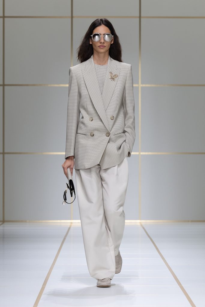 Giorgio Armani printemps-été 2027 : l’évolution sans rupture 25 001