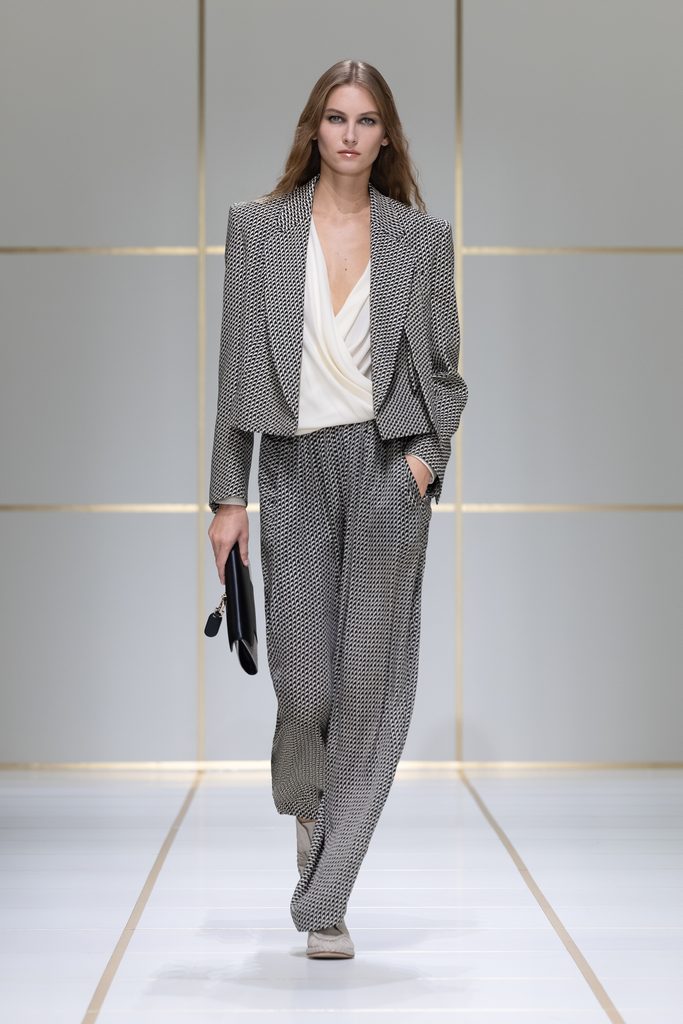 Giorgio Armani printemps-été 2027 : l’évolution sans rupture 31 007