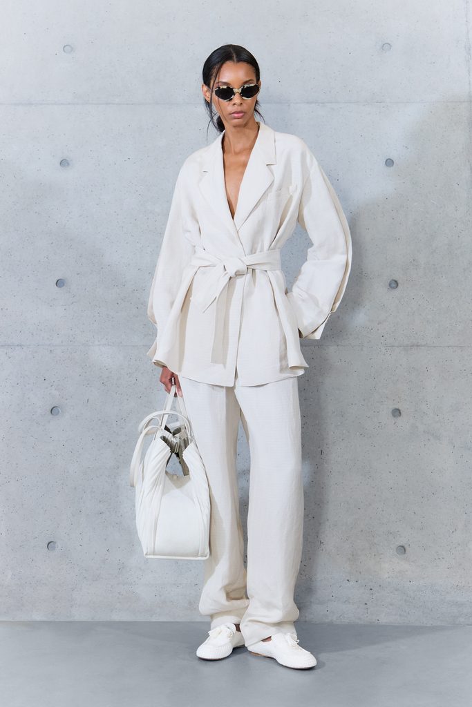 Emporio Armani printemps-été 2027 : le temps inscrit dans la matière 31 007 07