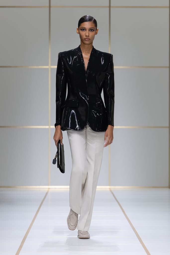 Giorgio Armani printemps-été 2027 : l’évolution sans rupture 37 013