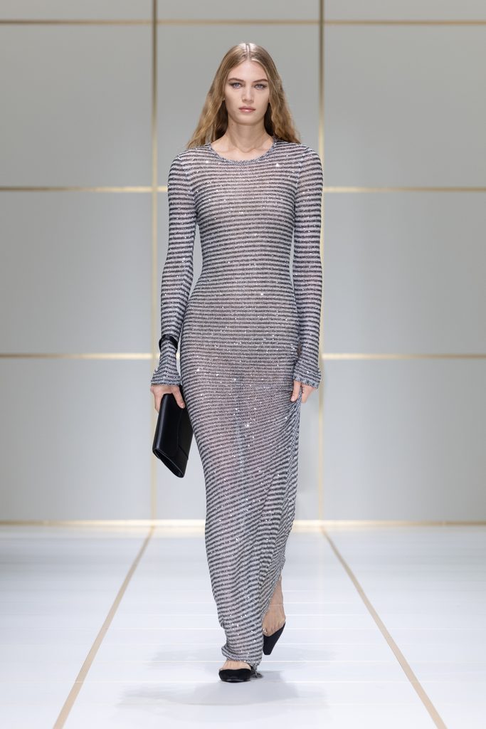 Giorgio Armani printemps-été 2027 : l’évolution sans rupture 50 026
