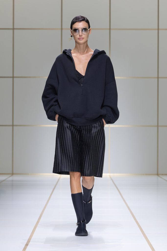 Giorgio Armani printemps-été 2027 : l’évolution sans rupture 52 028