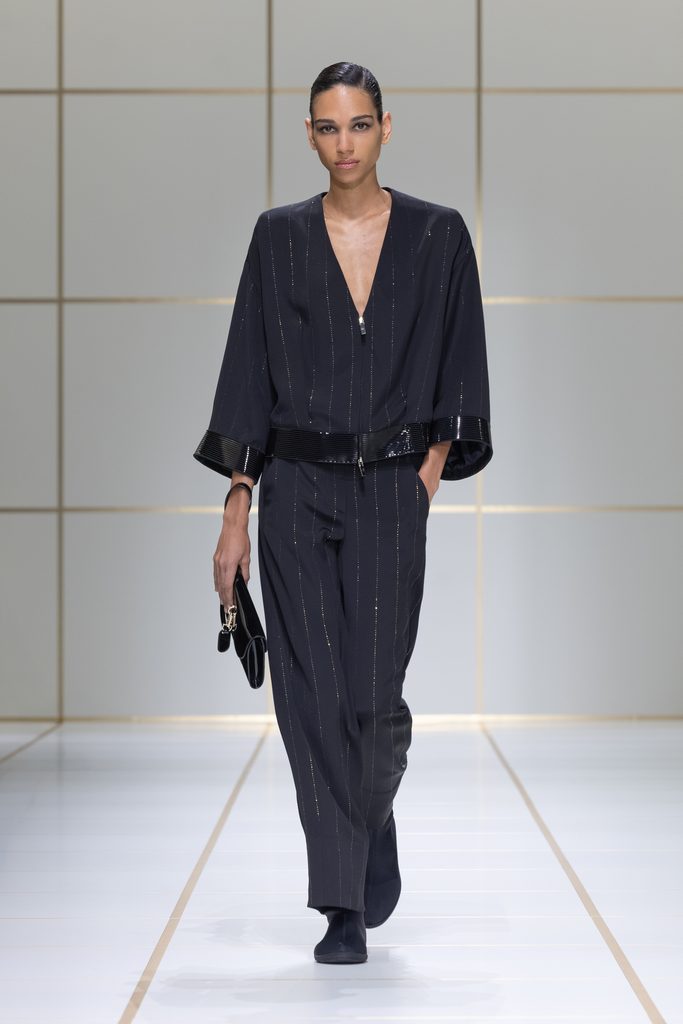 Giorgio Armani printemps-été 2027 : l’évolution sans rupture 54 030