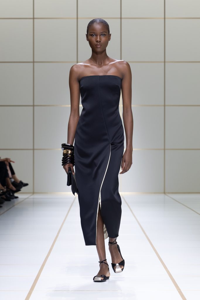 Giorgio Armani printemps-été 2027 : l’évolution sans rupture 58 034