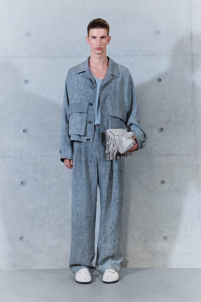 Emporio Armani printemps-été 2027 : le temps inscrit dans la matière 63 039 39