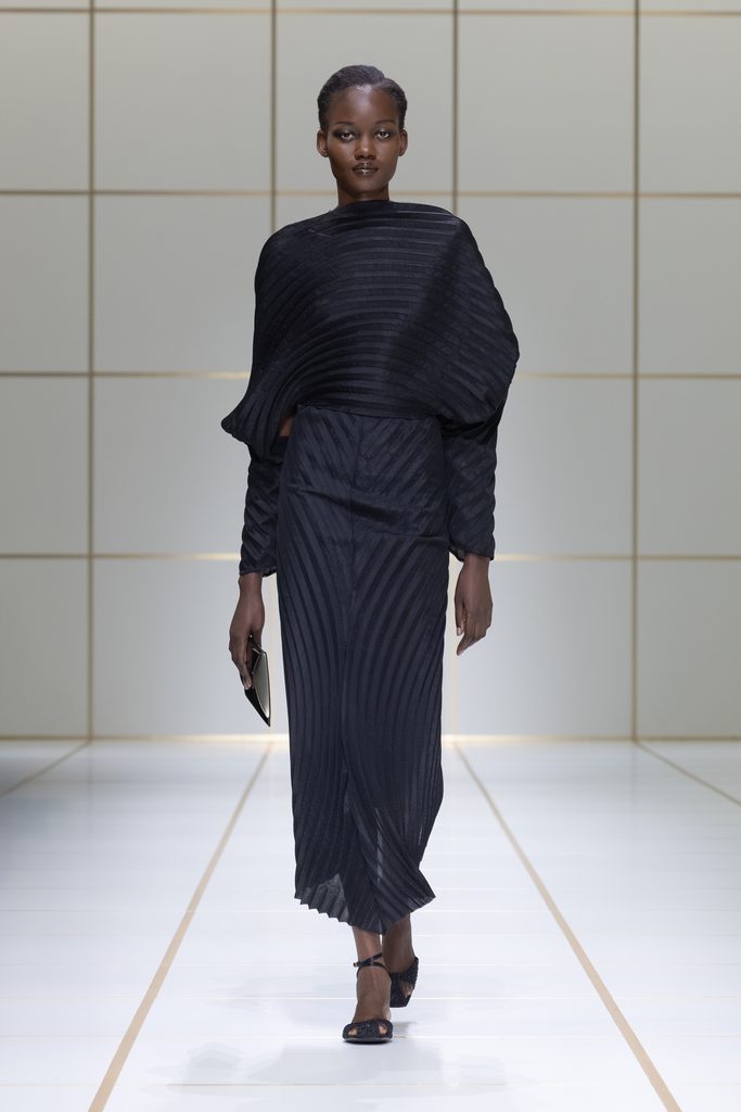 Giorgio Armani printemps-été 2027 : l’évolution sans rupture 66 042