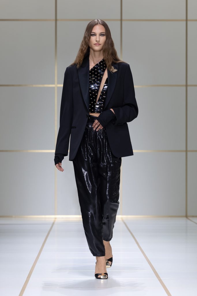 Giorgio Armani printemps-été 2027 : l’évolution sans rupture 72 048