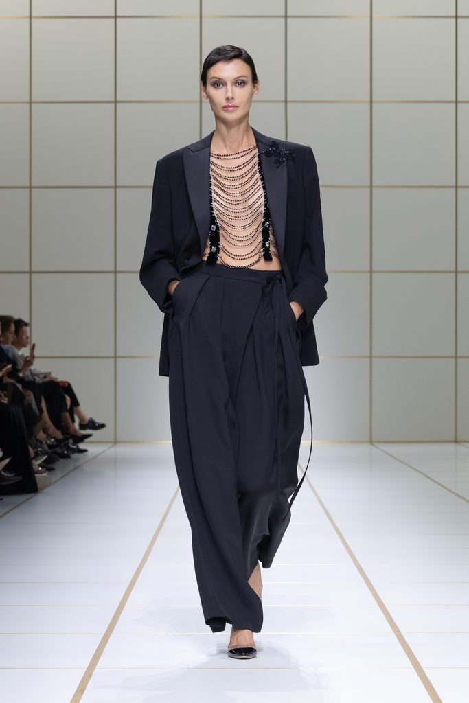 Giorgio Armani printemps-été 2027 : l’évolution sans rupture 81 057