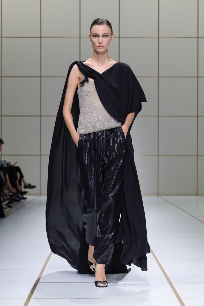 Giorgio Armani printemps-été 2027 : l’évolution sans rupture 86 062
