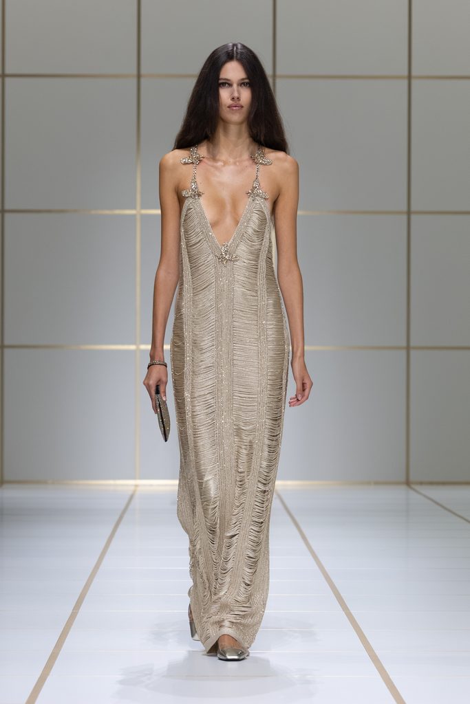 Giorgio Armani printemps-été 2027 : l’évolution sans rupture 88 064