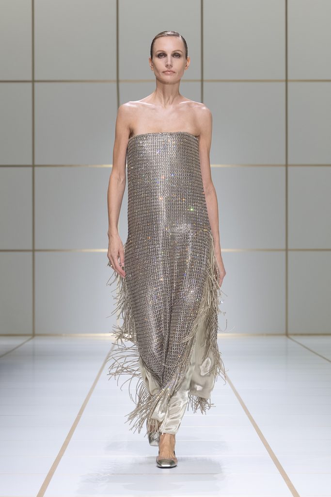 Giorgio Armani printemps-été 2027 : l’évolution sans rupture 89 065