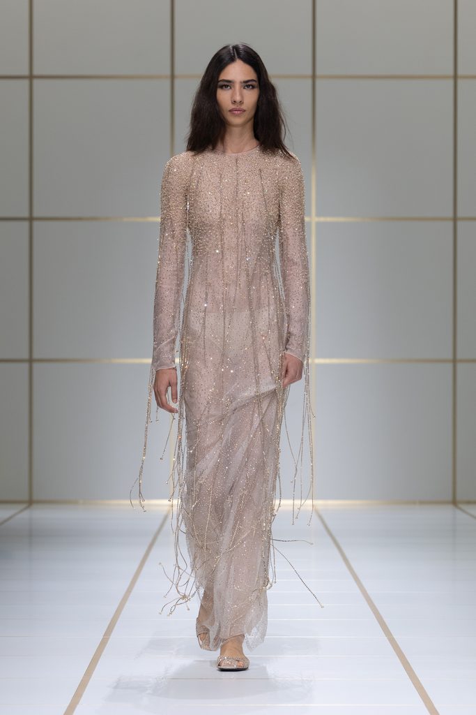 Giorgio Armani printemps-été 2027 : l’évolution sans rupture 90 066