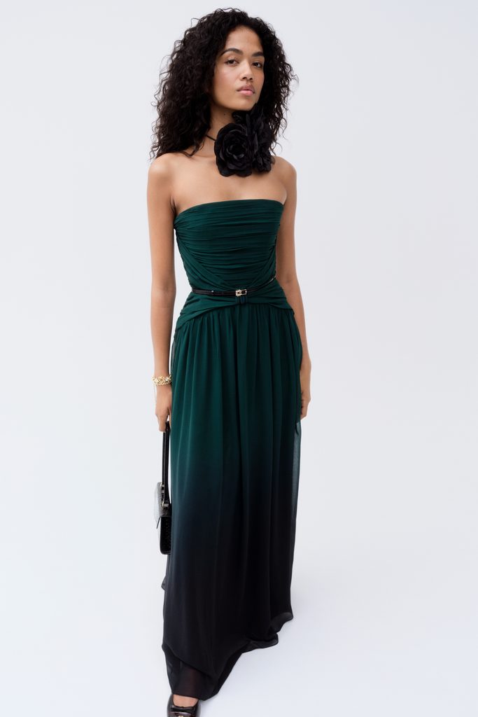 Elie Saab chez H&M : la haute couture beyrouthine descend dans la rue 46 2024 ELIESAABHM Guest Designer PR Portrait Image 2x3 sRGB 300ppi 010