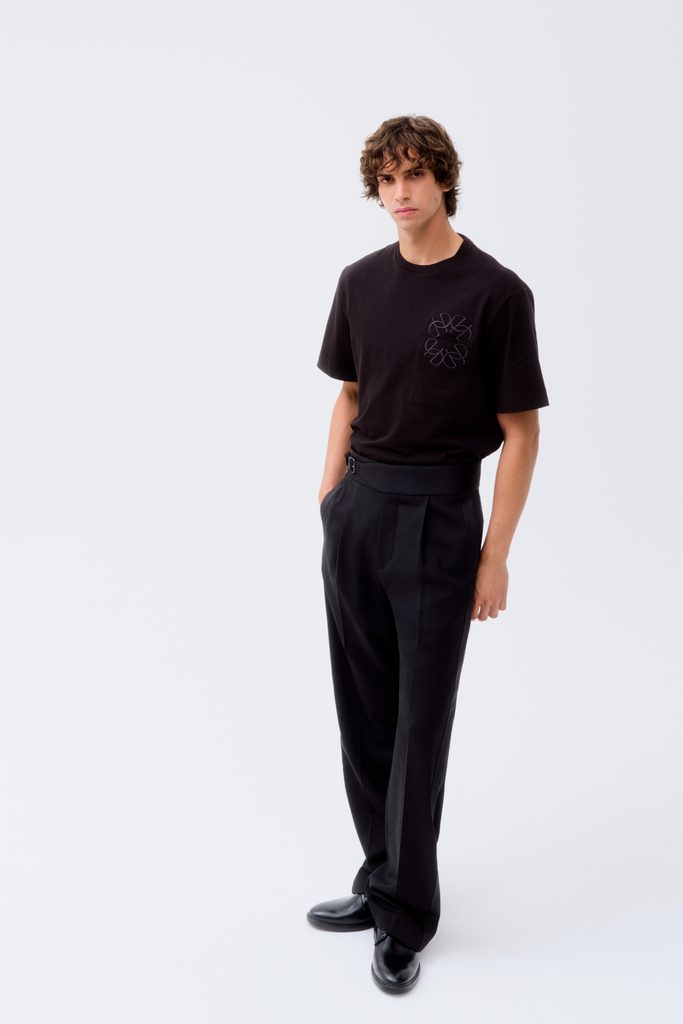 Elie Saab chez H&M : la haute couture beyrouthine descend dans la rue 47 2024 ELIESAABHM Guest Designer PR Portrait Image 2x3 sRGB 300ppi 011