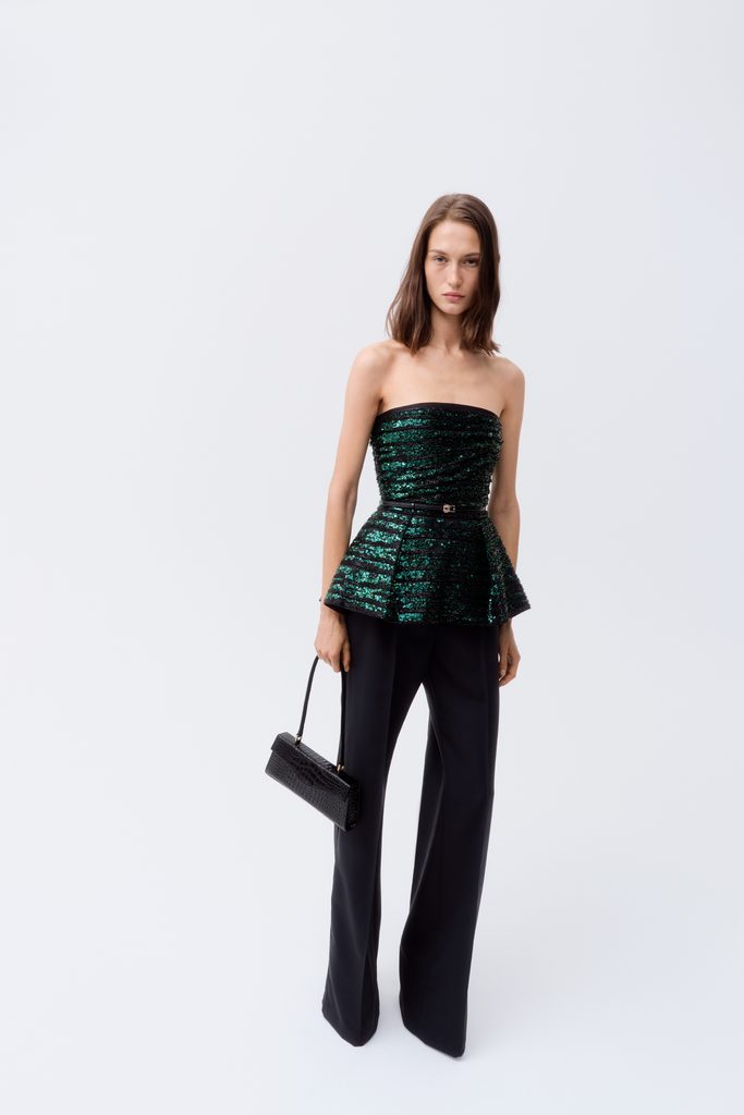 Elie Saab chez H&M : la haute couture beyrouthine descend dans la rue 41 2024 ELIESAABHM Guest Designer PR Portrait Image 2x3 sRGB 300ppi 05