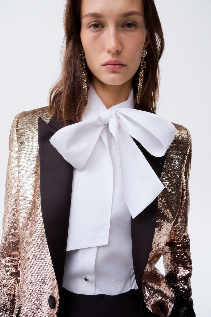 Elie Saab chez H&M : la haute couture beyrouthine descend dans la rue 42 2024 ELIESAABHM Guest Designer PR Portrait Image 2x3 sRGB 300ppi 06