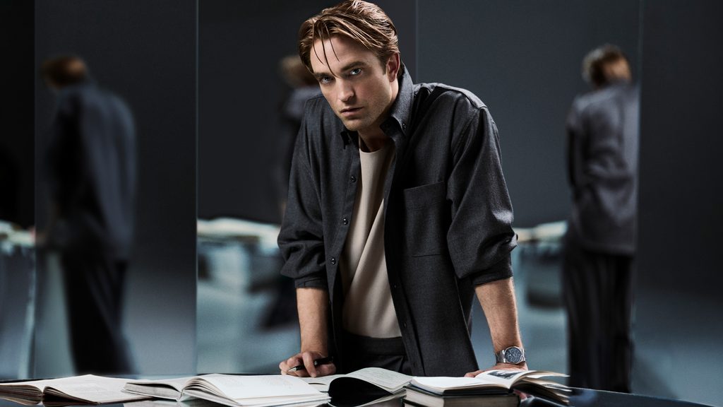 Robert Pattinson rejoint le cercle restreint des ambassadeurs de Jaeger-LeCoultre 29 2026 q3 master rp q4178180 mccqpsteel on set123 0775 07 srgb 16 9