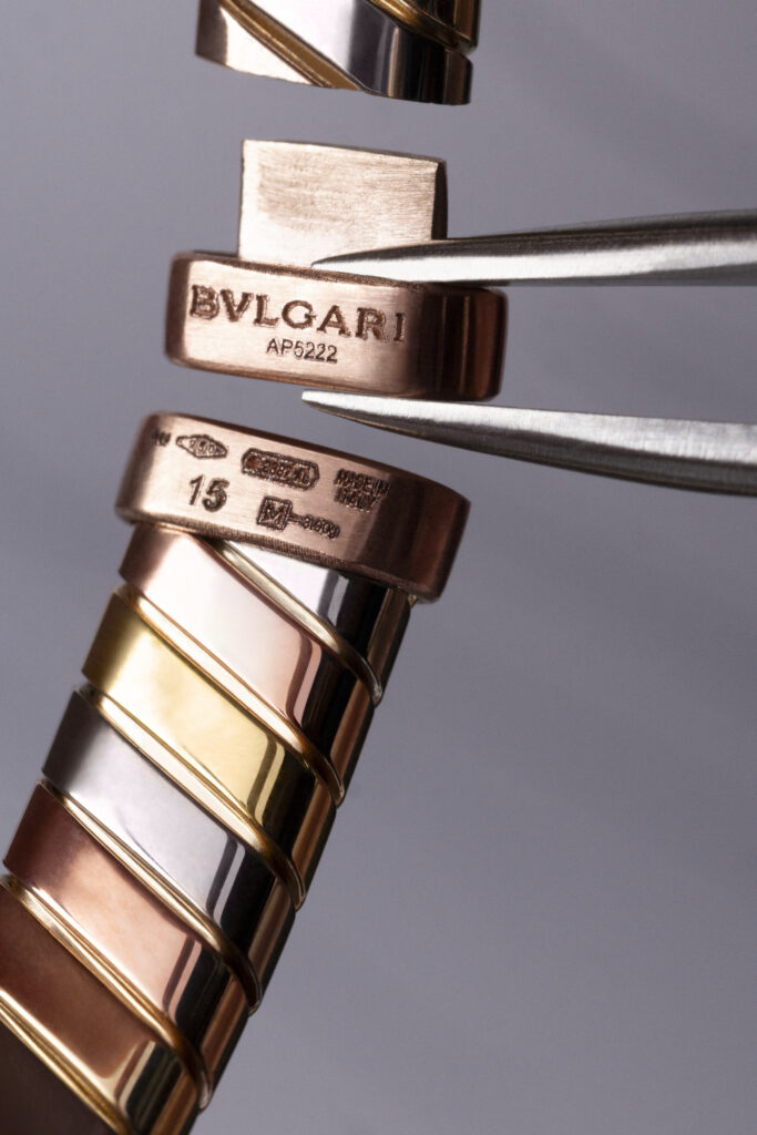 Bvlgari Tubogas : quand un tuyau à gaz devient langage joaillier 40 26 14797 b