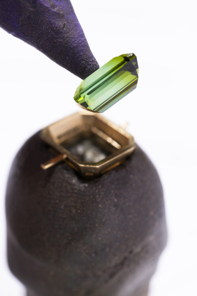 Bvlgari Tubogas : quand un tuyau à gaz devient langage joaillier 41 26 14799a