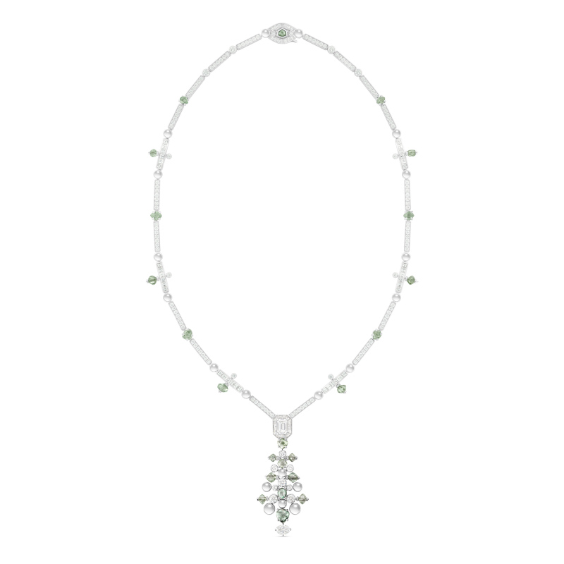 De Beers London : Vibrations fait de l’eau une matière joaillière 28 2686 DEBEERS 17 AUGUST 2650636